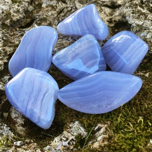 Blå spetsagat, LUGN, Kreativitet, Balans, Kommunikation, Fridfulla vibrationer, Orosten, Tala inför publik, Stresslindring. Ångestlindring