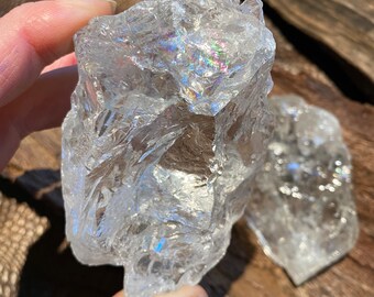 Trozos de cristal de cuarzo en bruto, amplifica la energía, la claridad, la intención, el poder, cuarzo cristal, cristal universal, cuarzo transparente