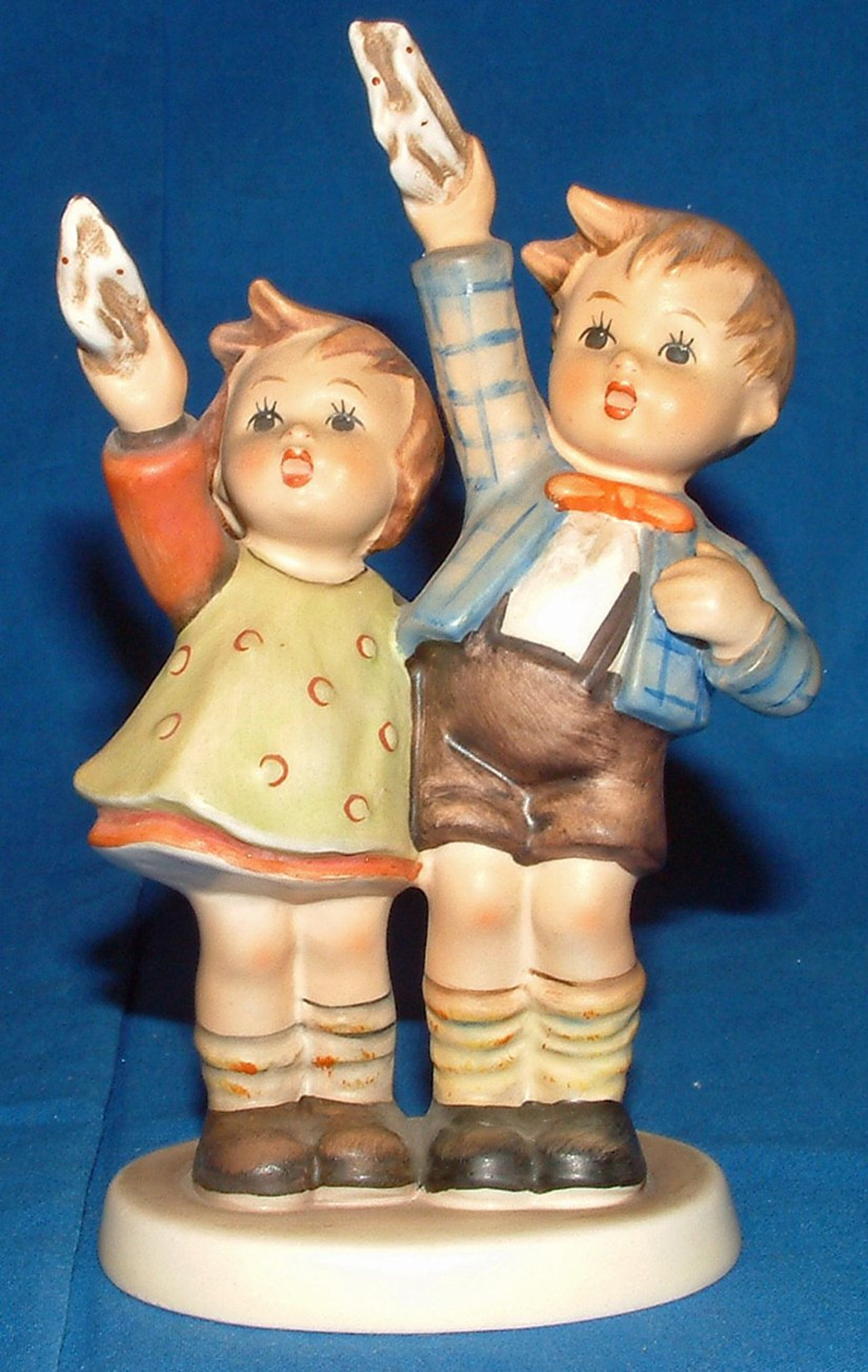 History of Hummel Figurines -How to Date Old Hummel ...