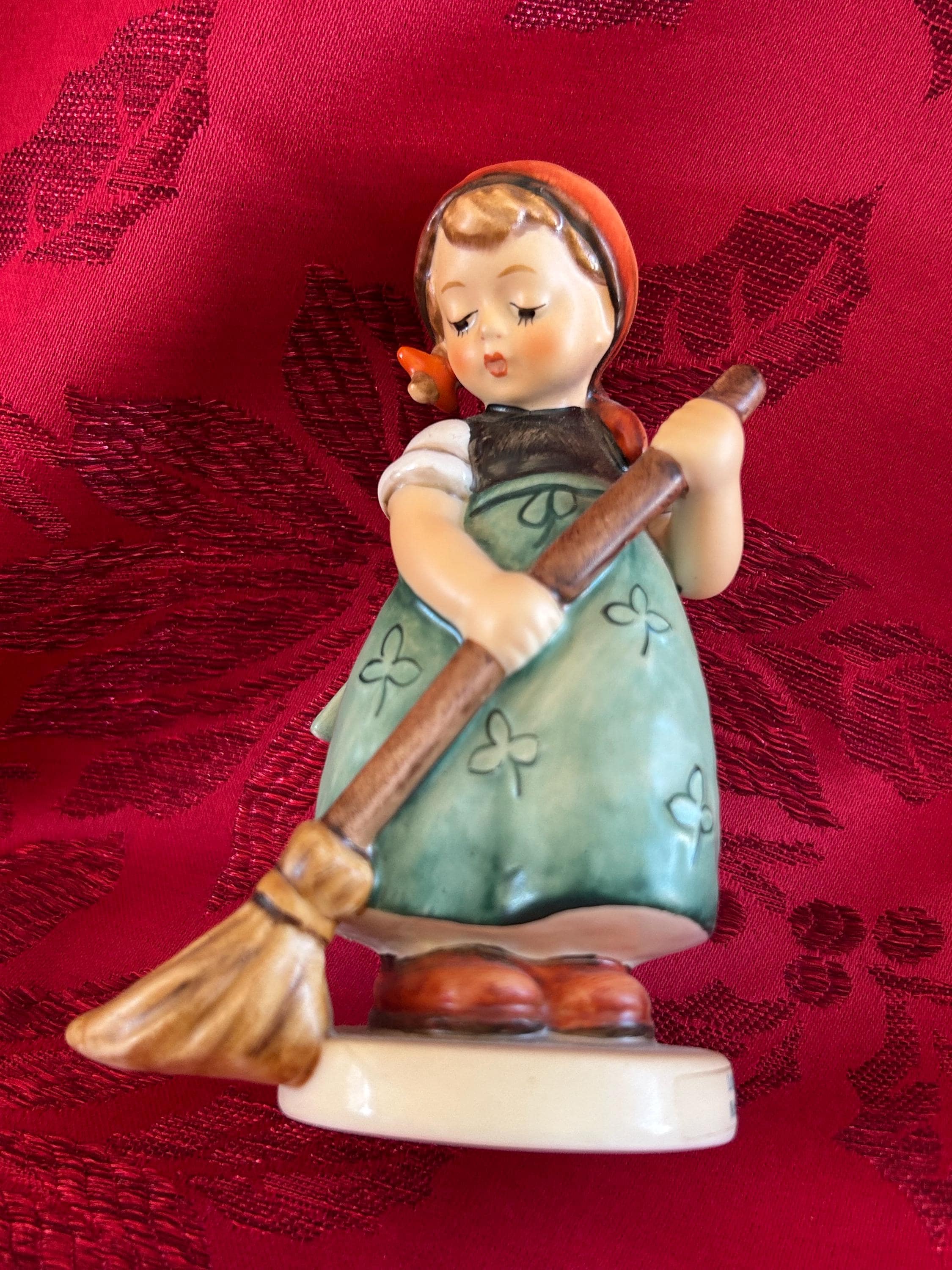 Hummel Figurines Vintage 4 Girls - Etsy