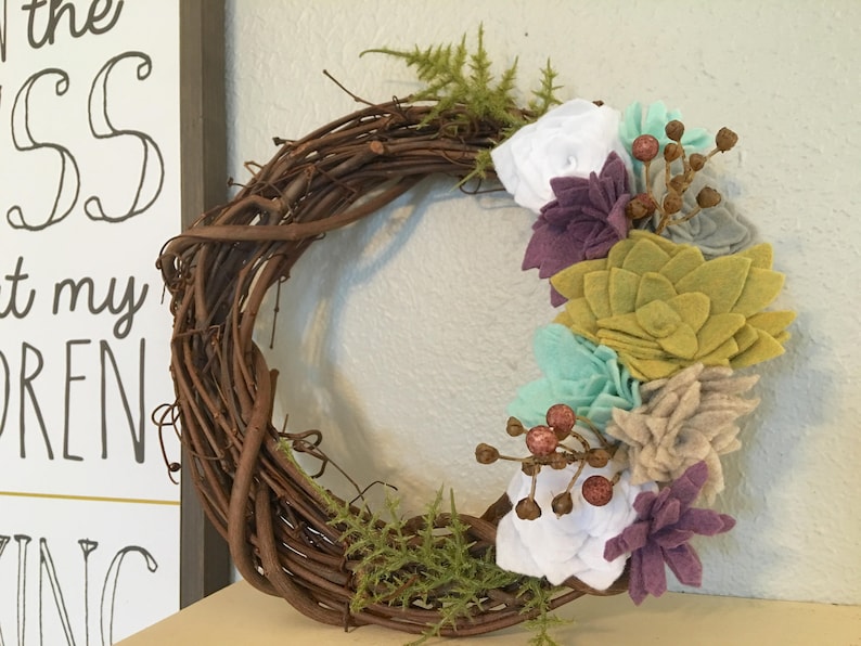 HomeSweetHomemades Felt Succulent Wreath