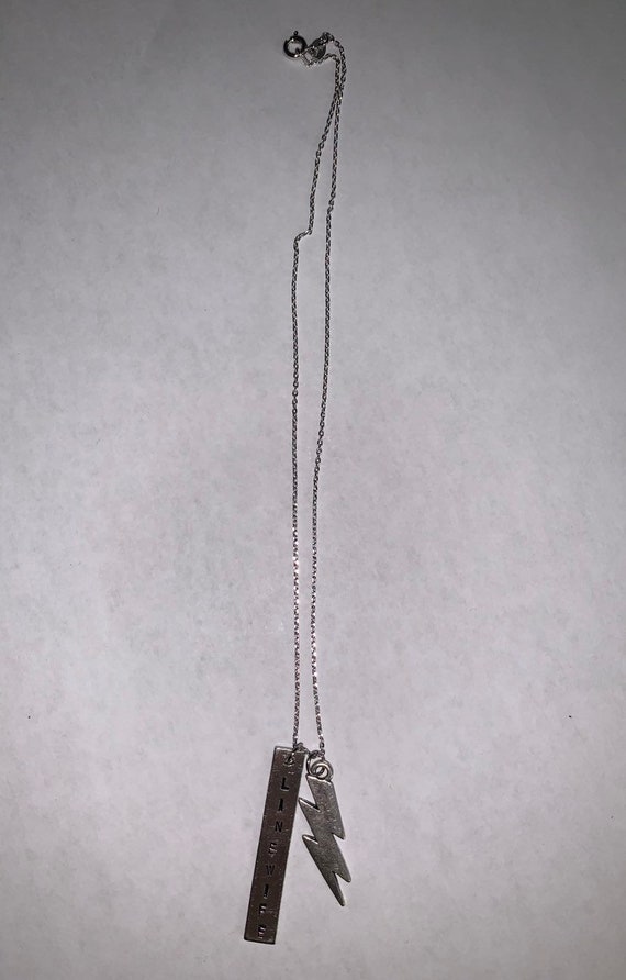 Linewife Necklace - Etsy