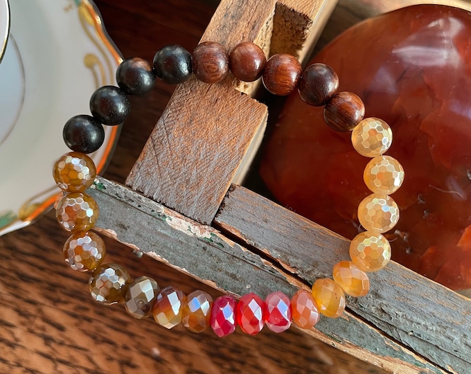 Cornucopia Bracelet | Ombre Natural Wood + Agate | Spiritual Junkies | Yoga Jewelry | Stackable Mala Bracelet