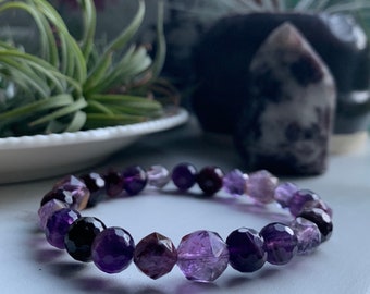 Melodious Bracelet | Melody Stone, Amethyst + Garnet Bracelet | 8 mm | Spiritual Junkies | Yoga + Meditation | Mala Beads
