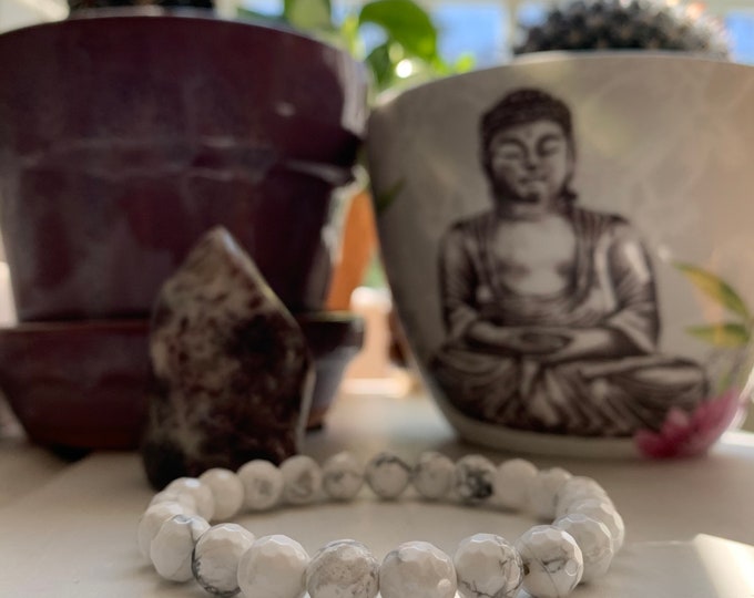 Faceted White Howlite Bracelet | 8 mm | Spiritual Junkies | Yoga + Meditation | Stackable Mala Bracelet