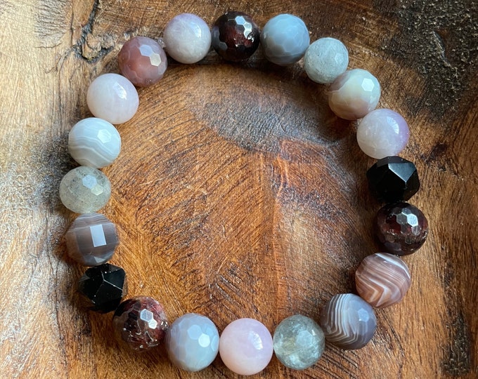 Obsession Bracelet | Chunky Onyx, Botswana Agate, Garnet, Lavender Rose Quartz + Labradorite | 10 mm | Spiritual Junkies | Yoga | Mala Beads