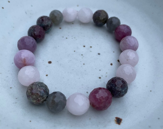 Chunky Rubylicious Bracelet | African Ruby, Ruby, Rose Quartz, Labradorite + Kunzite | 10 mm | Spiritual Junkies | Yoga | Mala Beads
