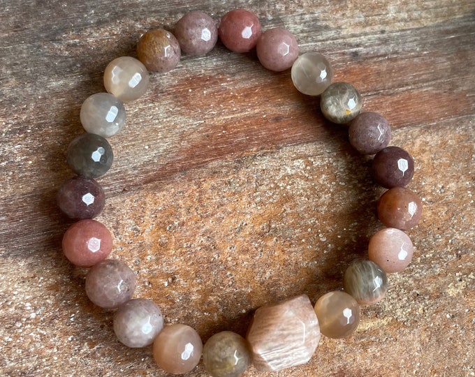 Strawberry Moon Bracelet | Moonstone, Chocolate Sunstone, Purple Aventurine + Sunstone Nugget | 8 mm | Spiritual Junkies | Yoga