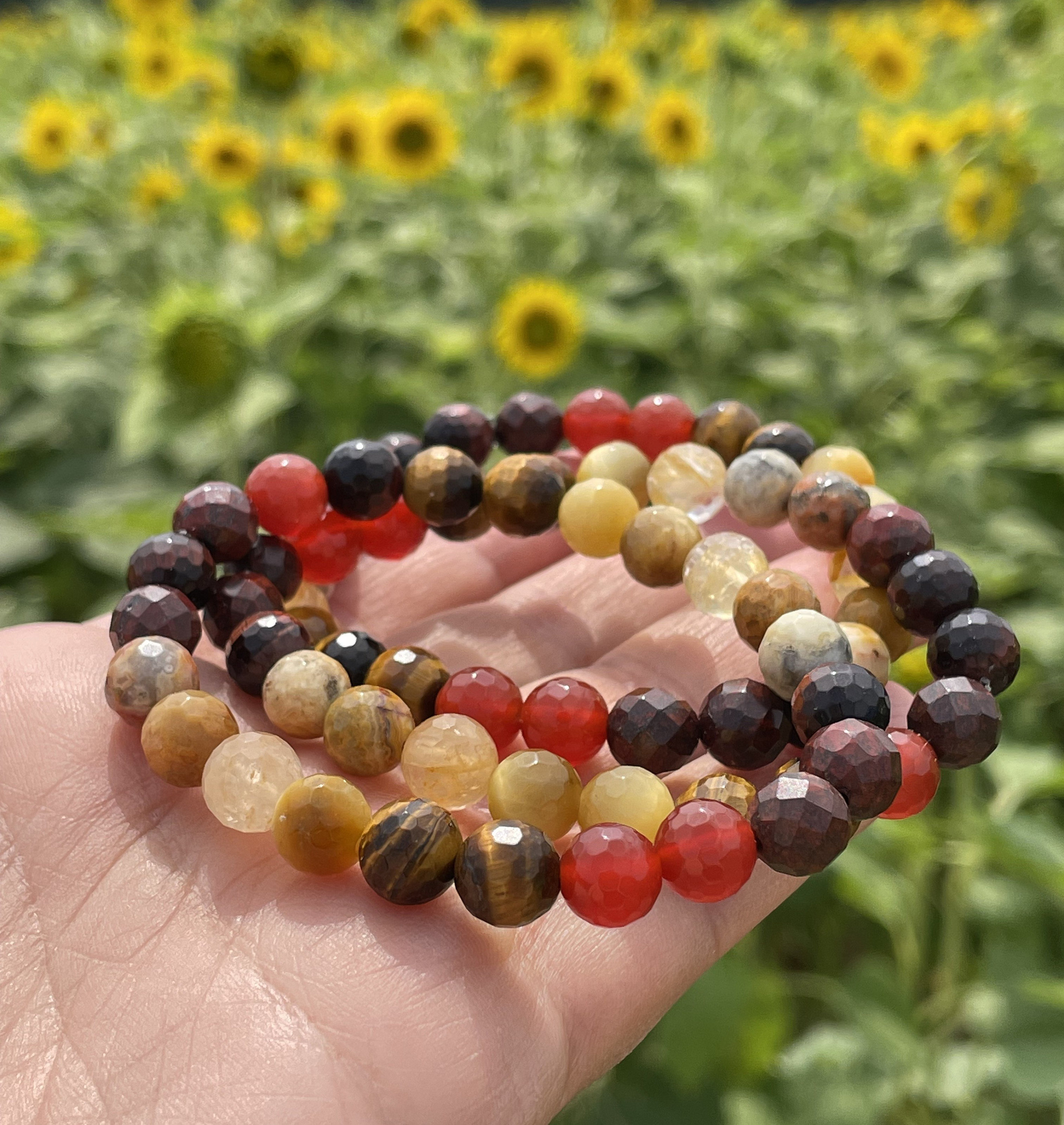Free pattern for beaded bracelet Pavone  Beads Magic