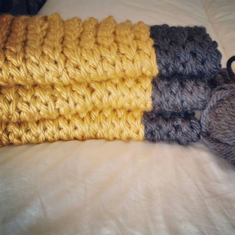 Thick Chunky Yarn Knit Throw Blanket Yellow/mustard and Black Etsy