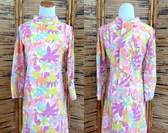 CLEARANCE! 1960s Psychedelic Flora and Fauna Novelty Print Shift Dress with Bell Sleeves - Extra Small/Small