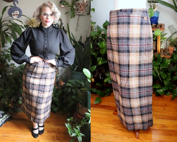 Faye Skirt // Vintage 1970's - 1980's Beige and Ch