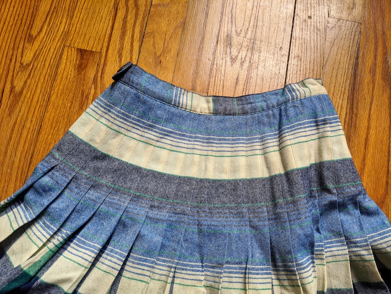 Penn Skirt Vintage 1950/'s Shades of Blue Aqua /& White Iconic Pendleton Turnabout Plaid Pleated Reversible High Waist Skirt XS