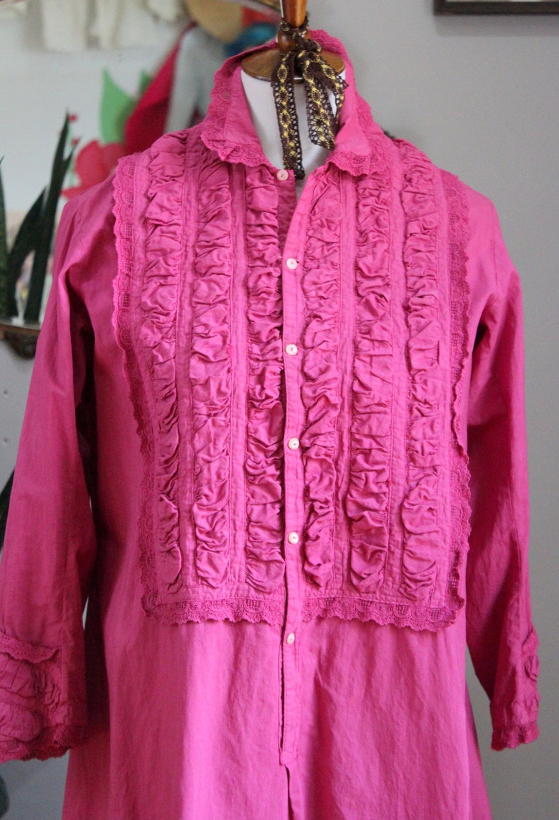 Esther Gown Antique Victorian Era late 1800/'s Linen Gown with Ruffled Bib Bodice /& Lace Trim Berry Pink M+