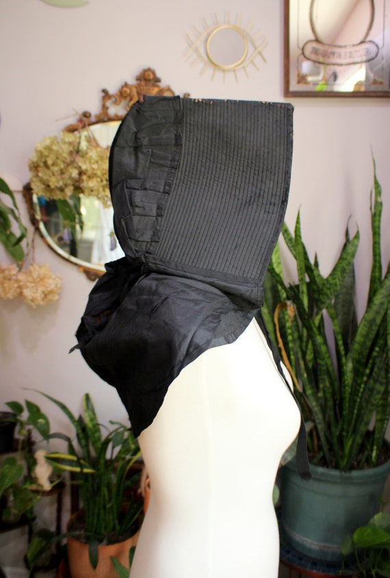 Antique Mourning Bonnet // Antique Black Silk Mour