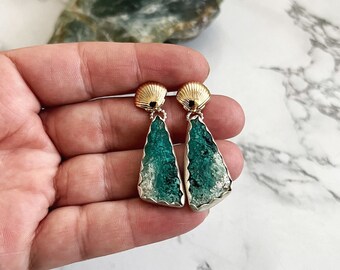 Orecchini a conchiglia Orecchini in pietra blu oro Orecchini in argento sterling gioielli da spiaggia ispirati all'oceano