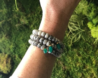 Bracciale avventurina verde, braccialetto elasticizzato di diaspro maculato, braccialetto di pietre preziose con perline, braccialetto di pietra bianca e nera, braccialetto di fascino verde