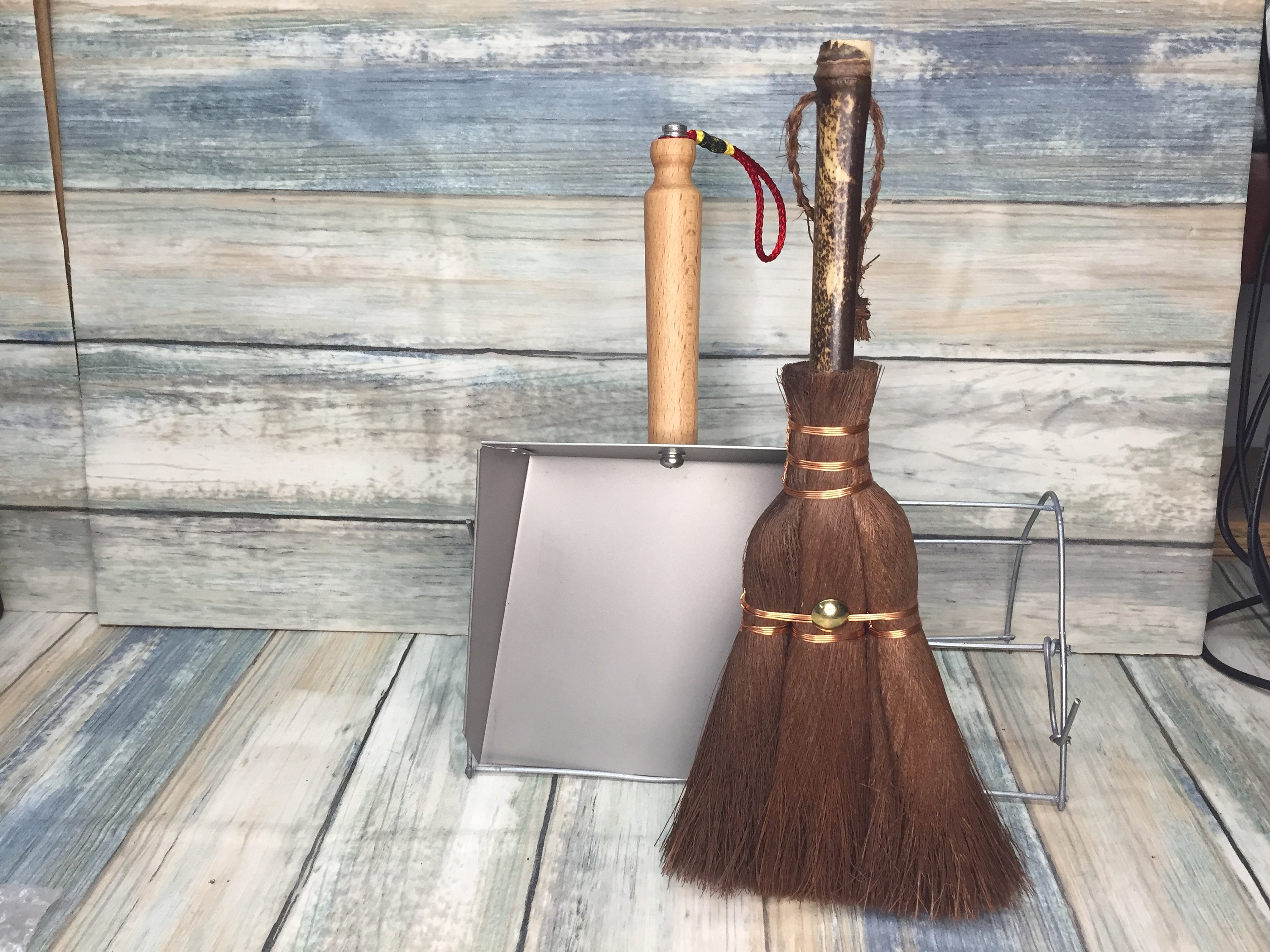USA Made Fireplace Stove Whisk Broom & Shovel BUCKET With Lid Dustpan Set  Brush Cleaning Coal Ash Pan Coco Fiber Firepit Dixie Cowboy 
