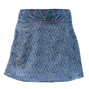 Rock mit Taschen Blume grau lila
