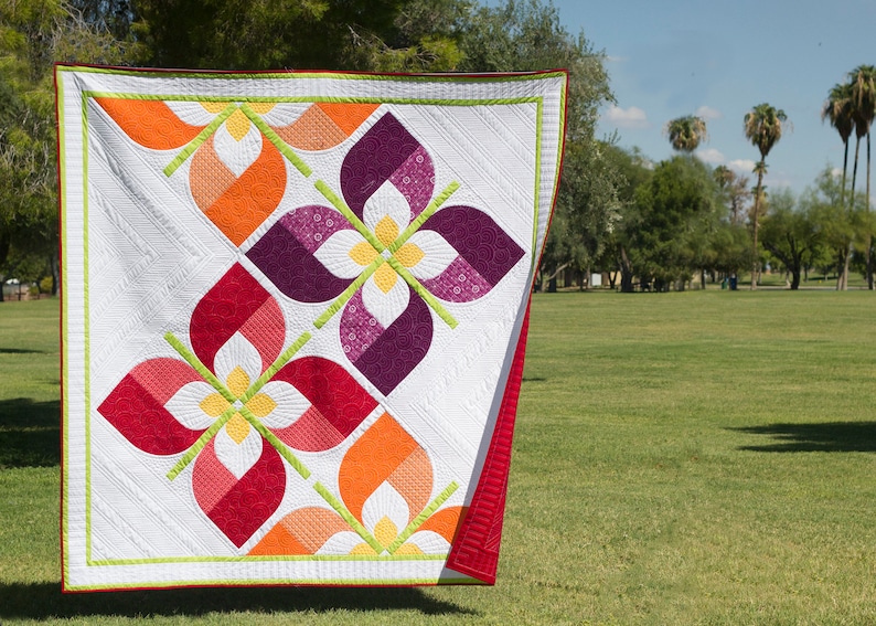 Windswept - Modern Drunkards Path Flower PDF Quilt Pattern 