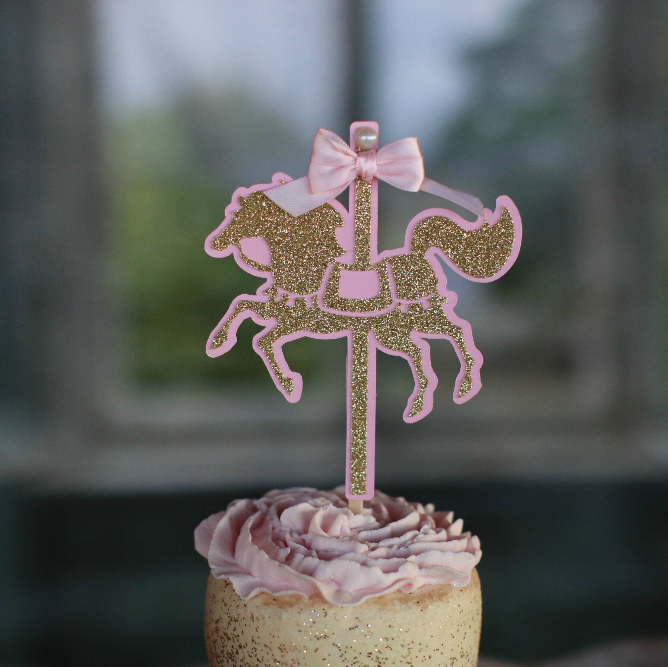 24 in a pack Carousel Horses edible Stand up Cupcake toppers Paper ...