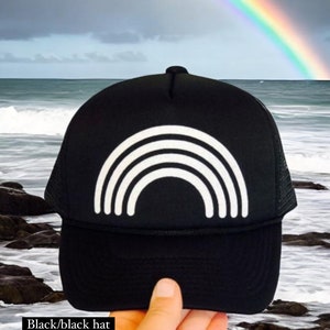 Chapeau arc-en-ciel, arcs-en-ciel, amour arc-en-ciel, mode arc-en-ciel, chapeau arc-en-ciel, fierté, fierté gaie, mode de la fierté gaie, chapeau de la fierté gaie