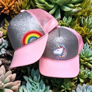 Unicorn gift, unicorn fashion, unicorn party, Glitter fashion, unicorn hat, Kids hat, kids glitter hat, glitter trucker hat, unicorn trucker