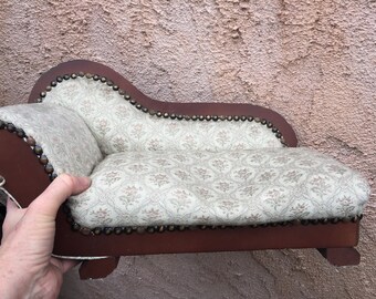 doll sofa