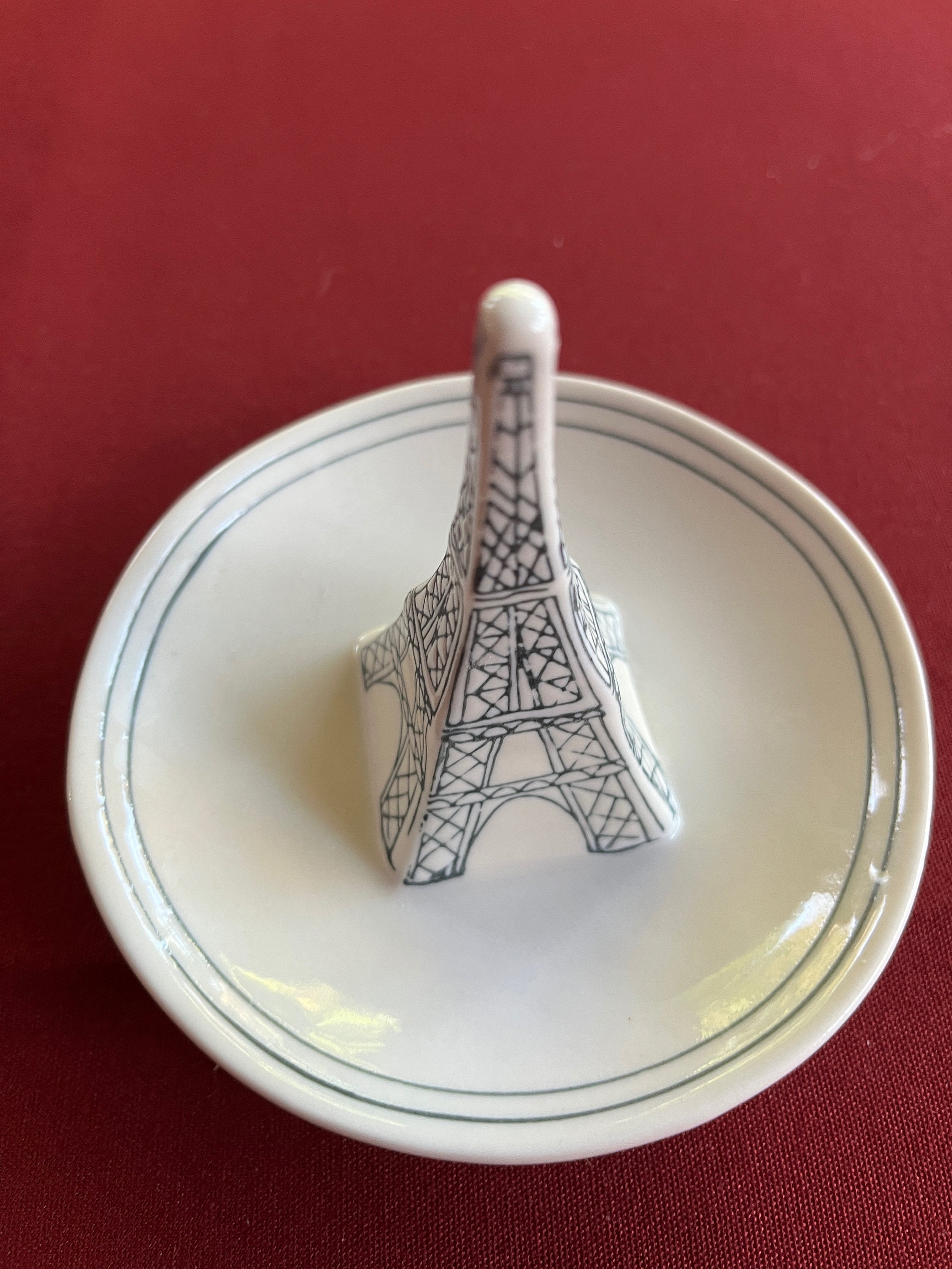 DIY: EIFFEL TOWER RING HOLDER from Polymer Clay - YouTube