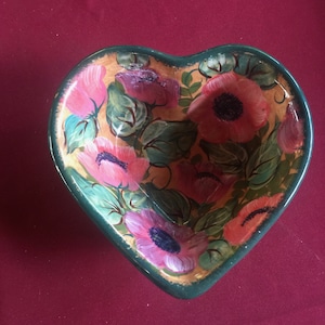 Heart Dish, Heart Bowl, Jewelry Dish, Ceramic Heart Dish, Romantic Dish, Valentine Gift, Heart Decor, Art Bowl, Flower Bowl, Trinket Dish