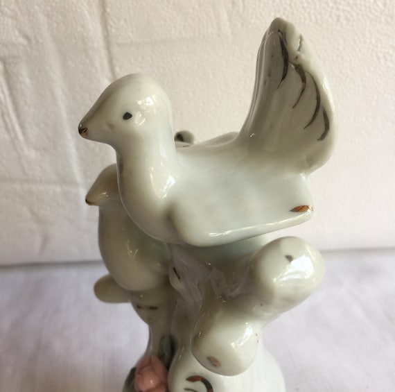 陶器製の白い鳥の置物 とり 陶器 白磁 オブジェ 置物 インテリア 工芸