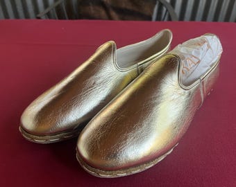 Gold Flat Shoes, Comfortable Fancy Wedding Shoes, Dressy Footwear, Gold Leather Shoes, Sz 8 Shoe, Prom Shoe, Dressy Flats, Size 8, Anka Shoe