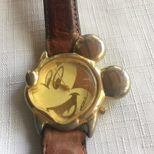 Mickey Watch, Disney Watch, Analog Disney Watch, Collectible Watch, Retro Disney Watch, Disney Collectible, Mickey Jewelry, Disney Gift
