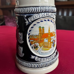 Beer Stein, Bierkrug, Deutscher Becher, Kaffetasse, Großer Stein, Deutschland, München, Keramik Bierkrug, Deutsches Geschenk, Bierkrug