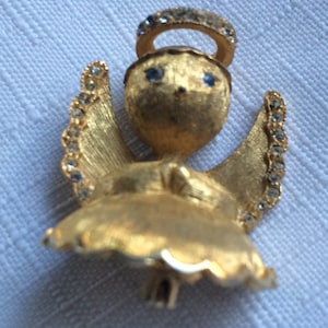 Angel Hat Pin, Angel Lapel Pin, Guardian Angel Pin, Gold Angel Pin, Gold Rhinestone Angel, Tiny Angel PIn, Angel Brooch, Angel Jewelry