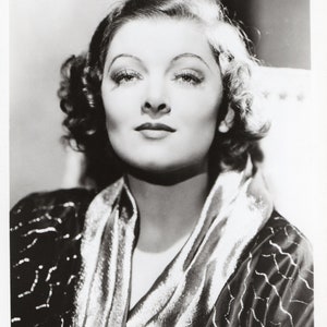 Femme Fatale, Classic Movie Art, Movie Musical Photo, Myrna Loy, Claudette Colbert, Retro Movie Photo, Retro Film Photo, Retro Movie Decor