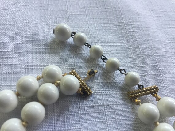 White Necklace, White Beads, White Bead Necklace,… - image 3