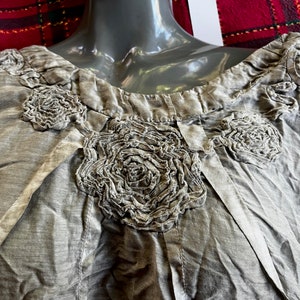 Grey Silk Blouse, Floral Summer Top, Grey Silk Top, Delicate Top, Sleeveless Silk Top, Silky Top, Saga Top, Italy Blouse, Sleeveless Top