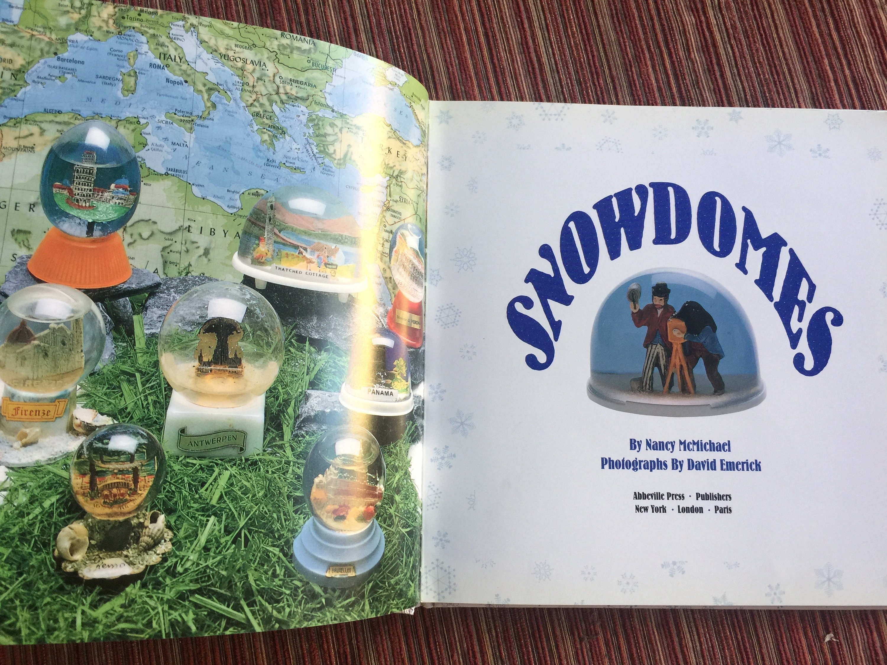 Snow globe Book Snow Globe Collector Snow Globe Gift Etsy