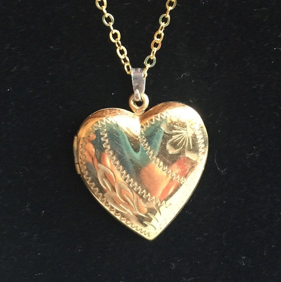 Heart Pendant, Gold Heart Locket, Heart Locket, Gold Locket, Heart Pendant, Heart Necklace, Love Necklace, Locket Pendant, Photo Locket