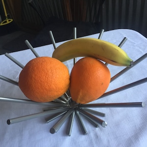 Bowl Centerpiece, Wire Bowl, Fruit Bowl, Primitive Bowl, Fruit Basket, Metal Centerpiece, Metal Basket, Centerpiece, Wire Basket, Art Basket