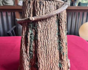 Unikalny wazon, Wazon gałązkowy, Wazon leśny, Wazon rzemieślniczy, Wazon rustykalny, Wazon drewniany, Wazon korowy, Wazon z pnia drzewa, Wazon organiczny, Wazon boho, Wazon drzewny