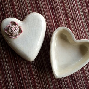 Heart Trinket Dish, Small Heart Dish, Jewelry Dish, Ceramic Trinket Dish, Retro Trinket Dish, Romantic Dish, Heart Flower Dish, Love Dish