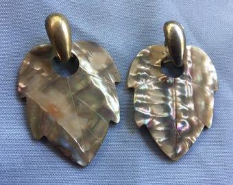 Abalone Earring, White Shell Earring, Mother Pearl Earring, Large Shell Earring, Shell Earring, Iridescent Earring, Beach Earring