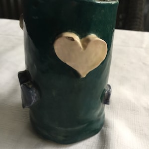 Taza de corazón, Taza de cerámica del corazón, Taza del corazón, Cerámica del corazón, Taza de lápiz, Taza de cerámica rústica, Taza de lápiz, Cocina del corazón, Decoración del corazón, Regalo del corazón