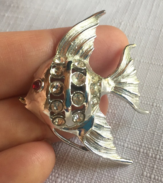 Rhinestone Fish Pin, Fish Pin, Fish Brooch, Tropi… - image 4