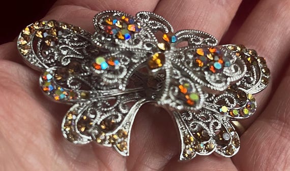 Butterfly Pin, Sparkle Butterfly Pin, Butterfly 3D Pin, Butterfly Jewelry, Butterfly Brooch, Rainbow Butterfly Pin, Kinetic Pin, 3D Pin