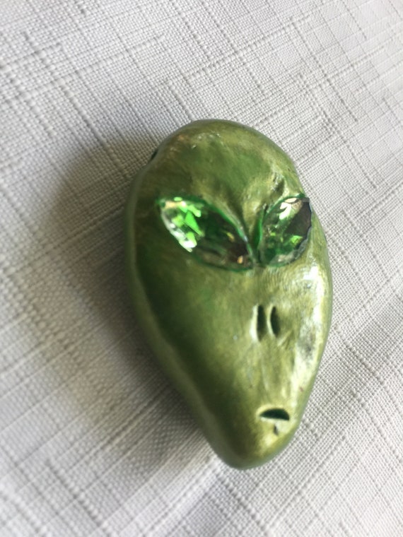 Alien Pendant, ET Pendant, Face Necklace, UFO Pend