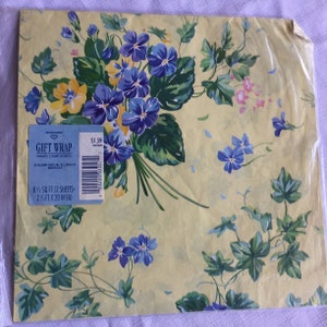 Retro inpakken, bloemenverpakking, bloemenverpakking, bloemcadeaupapier, lentecadeaupapier, vergeet me niet, bloempapier, bloemenpapier, cadeauverpakking