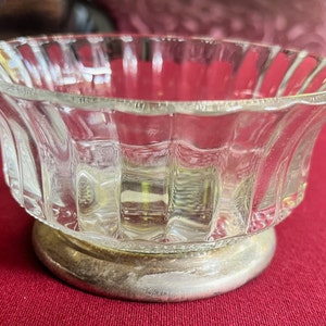 Kristallschüssel, Sockelschüssel, Fußschüssel, kleine ausgefallene Schüssel, Snackschale, kleine Kristallschüssel, elegante kleine Schüssel, klare kleine Schüssel, Saucenschüssel
